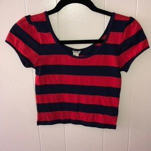 Crop Top/Red/Dark Blue